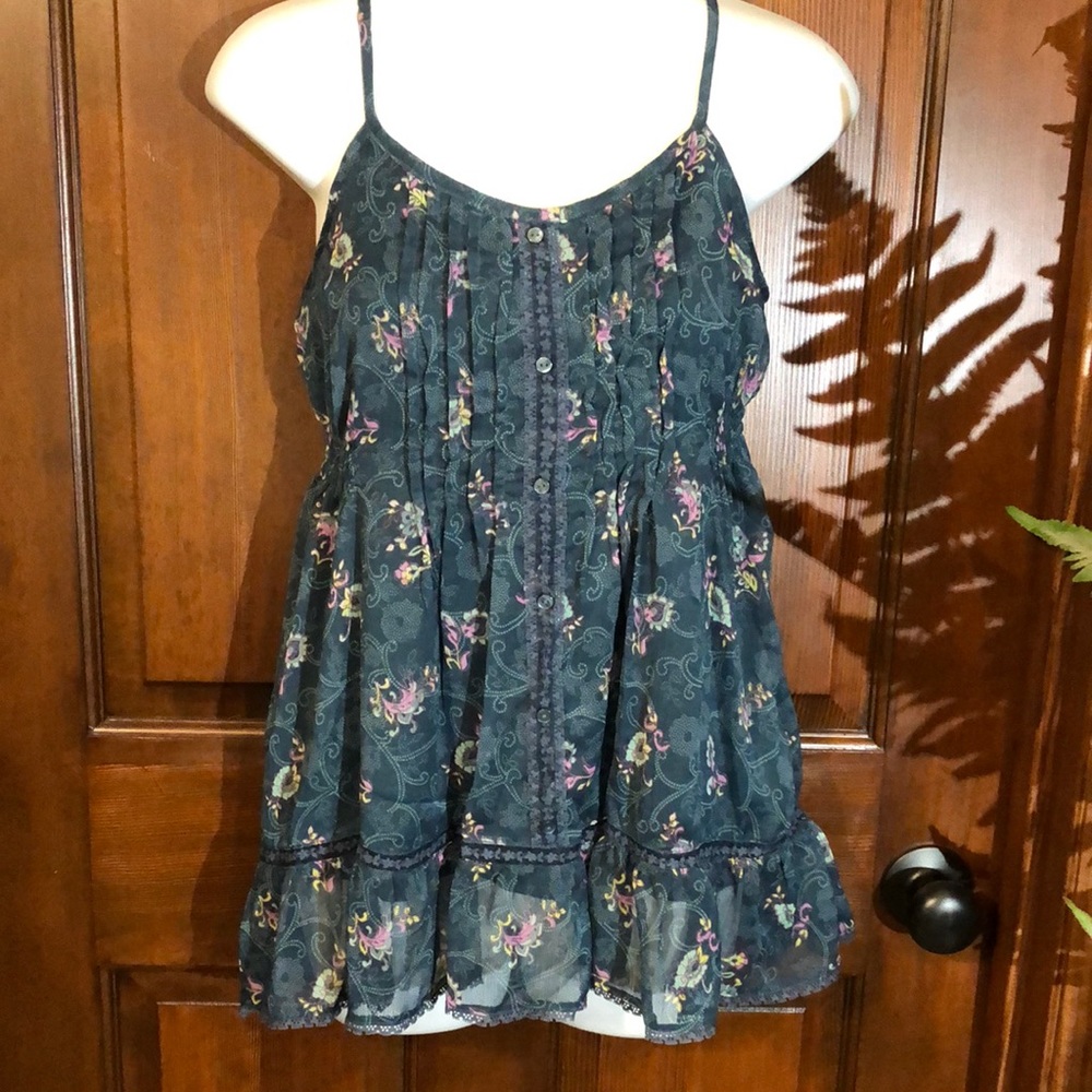 Prairie Style Floral Top